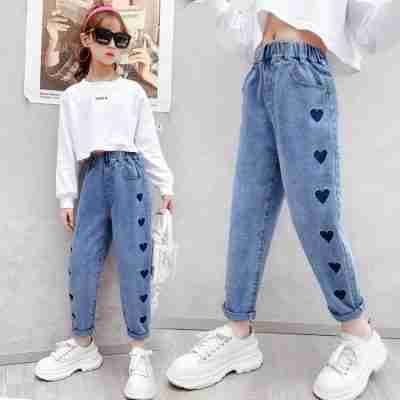 Girls' fashionable jeans