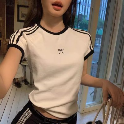 Bow small logo shoulder T-shirt