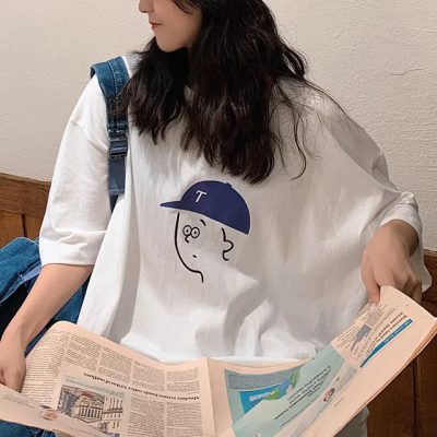 Loose half-sleeve top