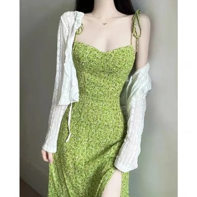 Green Platycodon grandiflorum floral dress