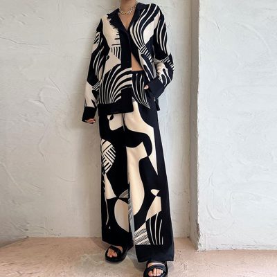 Printed shirt outfit