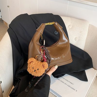 Retro featured shiny tote