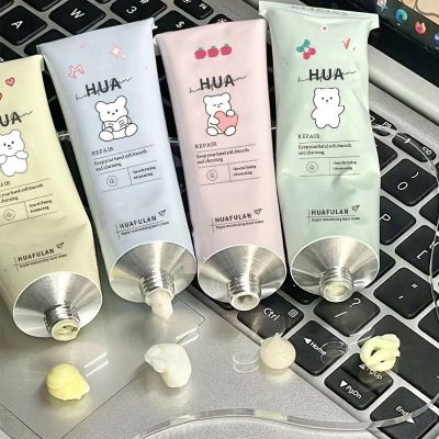 Moisturizing fragrance hand cream