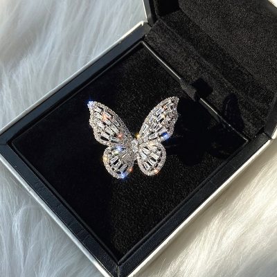 Hollow exaggerated butterfly ring