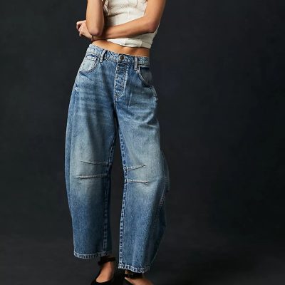 Mid-waist wide-leg jeans
