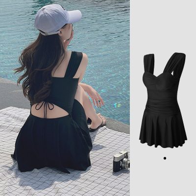 Pleated wide-band swimsuit