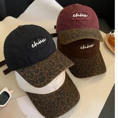 Color-blocking leopard print baseball hat