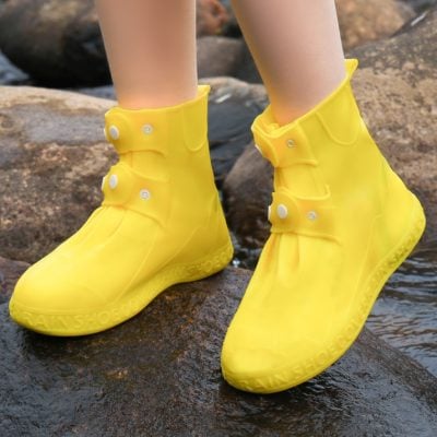 Outdoor waterproof non-slip shoe cover