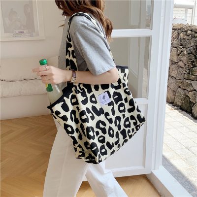 Leopard print large capacity totes
