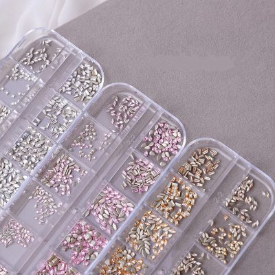 12 grid nail beauty rhinestone ornaments