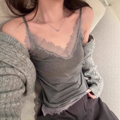 Lace V-neck sling top
